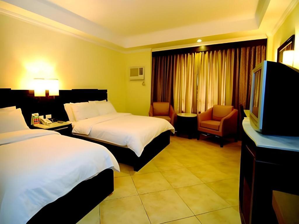 Mo2 Westown Hotel San Juan Bacolod Luaran gambar
