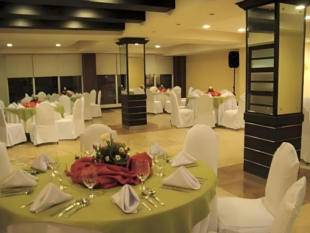 Mo2 Westown Hotel San Juan Bacolod Luaran gambar